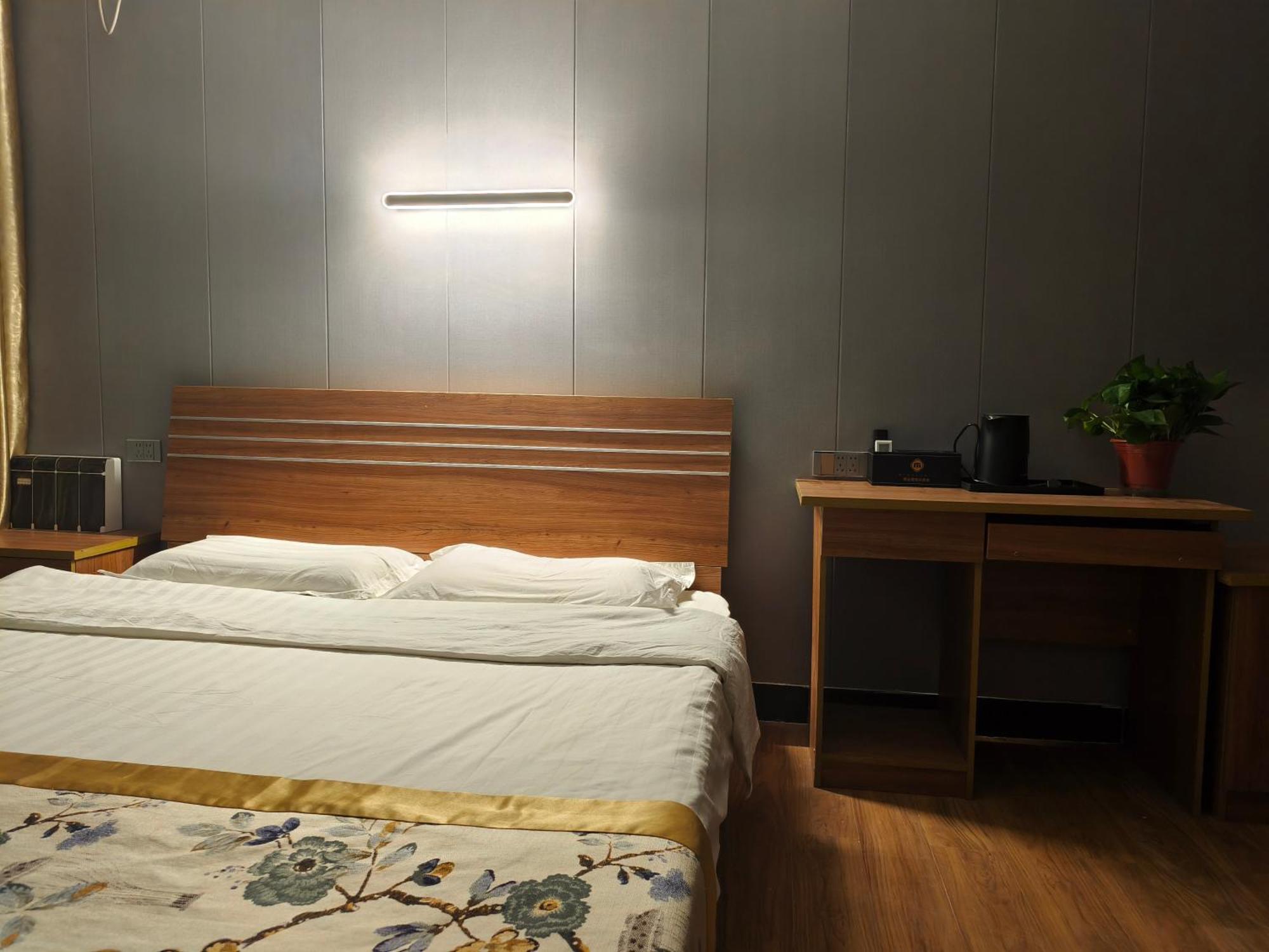 Huashan International Youth Hostel Huayin Экстерьер фото